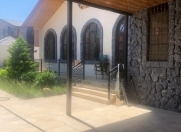 Satılır 4 otaqlı 140 m2 bağ evi Mərdəkan