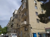 Satılır 3 otaqlı 70 m2 köhnə tikili Ayna Sultanova heykəli