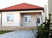 Satılır 3 otaqlı 300 m2 bağ evi Şüvəlan