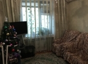 Satılır 4 otaqlı 90 m2 köhnə tikili Y.Günəşli