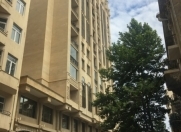 Satılır 5 otaqlı 170.2 m2 yeni tikili Axundov bağı