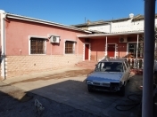 Satılır 5 otaqlı 4 m2 həyət evi Əmircan