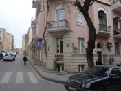 Satılır 3 otaqlı 70 m2 obyekt İçəri Şəhər m.