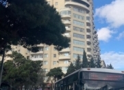 Satılır 3 otaqlı 100 m2 yeni tikili Azadlıq prospekti m.