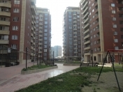 İcarəyə verilir 2 otaqlı 85 m2 yeni tikili Rusiya səfirliyi