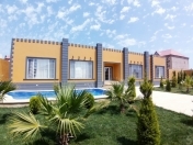 Satılır 5 otaqlı 240 m2 bağ evi Mərdəkan