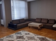 İcarəyə verilir 4 otaqlı 162 m2 yeni tikili Yasamal parkı