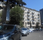 Satılır 3 otaqlı 90 m2 köhnə tikili Nizami m.
