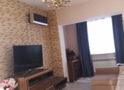 Satılır 2 otaqlı 52 m2 köhnə tikili İnşaatçılar m.