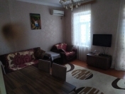 Satılır 3 otaqlı 80 m2 köhnə tikili Əmircan