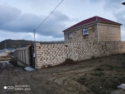 Satılır 4 otaqlı 200 m2 həyət evi Qobu