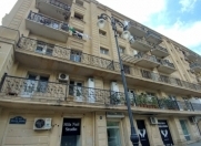 İcarəyə verilir 3 otaqlı 88 m2 ofis 28 May m.