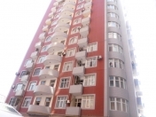 İcarəyə verilir 4 otaqlı 180 m2 yeni tikili 28 May m.