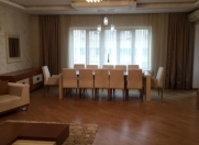 İcarəyə verilir 4 otaqlı 200 m2 yeni tikili Yasamal r.