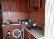 İcarəyə verilir 3 otaqlı 47 m2 köhnə tikili İnşaatçılar m.