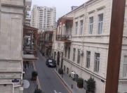 İcarəyə verilir 4 otaqlı 120 m2 ofis İçəri Şəhər m.