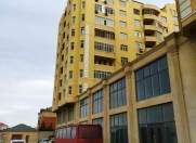 Satılır 15 otaqlı 1300 m2 obyekt Sumqayıt