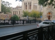 İcarəyə verilir 1 otaqlı 35 m2 köhnə tikili İçəri Şəhər m.