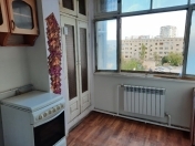 İcarəyə verilir 4 otaqlı 100 m2 köhnə tikili Xalqlar Dostluğu m.