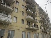 İcarəyə verilir 4 otaqlı 125 m2 köhnə tikili Yasamal r.