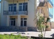 İcarəyə verilir 12 otaqlı 300 m2 villa Xaçmaz