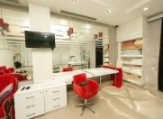 Satılır 7 otaqlı 180 m2 obyekt Babək Plaza