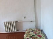 İcarəyə verilir 1 otaqlı 30 m2 köhnə tikili Neftçilər m.