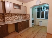 İcarəyə verilir 2 otaqlı 54 m2 köhnə tikili Gənclik m.