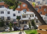 Satılır 2 otaqlı 60 m2 köhnə tikili İnşaatçılar m.
