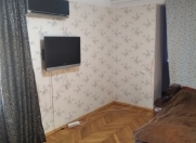 İcarəyə verilir 2 otaqlı 35 m2 köhnə tikili İnşaatçılar m.