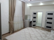 İcarəyə verilir 3 otaqlı 130 m2 yeni tikili Neftçilər m.