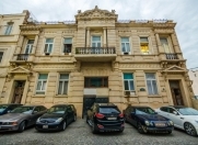 İcarəyə verilir 2 otaqlı 60 m2 köhnə tikili Sahil m.