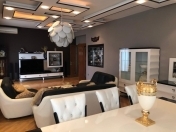 Satılır 3 otaqlı 150 m2 yeni tikili Memar Əcəmi m.