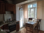 Satılır 2 otaqlı 57 m2 köhnə tikili 8 mkr