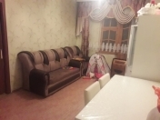 Satılır 5 otaqlı 130 m2 köhnə tikili İnşaatçılar m.
