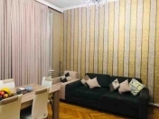 Satılır 3 otaqlı 80 m2 köhnə tikili Rəsulzadə