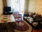 İcarəyə verilir 2 otaqlı 44 m2 köhnə tikili Elmlər Akademiyası m.