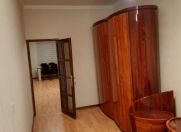 Satılır 2 otaqlı 60 m2 köhnə tikili Memar Əcəmi m.