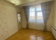 Satılır 2 otaqlı 70 m2 yeni tikili Qara Qarayev m.