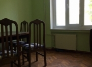 Satılır 3 otaqlı 90 m2 köhnə tikili Bakı Dövlət Universiteti