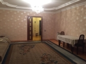 İcarəyə verilir 3 otaqlı 121 m2 yeni tikili Gənclik m.