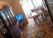 Satılır 3 otaqlı 70 m2 köhnə tikili İnşaatçılar m.