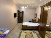 İcarəyə verilir 2 otaqlı 102 m2 yeni tikili Nəsimi r.