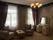 İcarəyə verilir 2 otaqlı 70 m2 köhnə tikili İçəri Şəhər m.