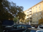 Satılır 2 otaqlı 62 m2 köhnə tikili Səməd Vurğun parkı