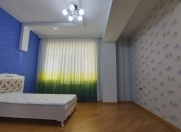 İcarəyə verilir 3 otaqlı 130 m2 yeni tikili Elmlər Akademiyası m.