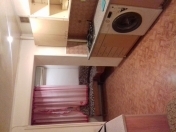 İcarəyə verilir 3 otaqlı 85 m2 köhnə tikili İnşaatçılar m.