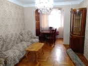 İcarəyə verilir 3 otaqlı 80 m2 köhnə tikili Elmlər Akademiyası m.