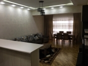 İcarəyə verilir 2 otaqlı 80 m2 yeni tikili Xətai r.