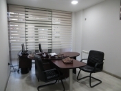 İcarəyə verilir 3 otaqlı 190 m2 ofis Elmlər Akademiyası m.